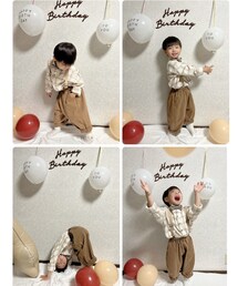 番外編② | 左上:靴下🧦見せてのリクエストに❣️ 右上:🔫ポーズ!? 左下:このポーズして4バルーン邪魔になりなしに😆 右下:🎈で遊び出す👦🏻(ラッピングキット)