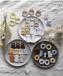 ＊teto ohana to＊ 付け衿うさぎキナリ | ＊sari＊ちゃんハンドメイド粘土ブローチ🐰(ブローチ/コサージュ)