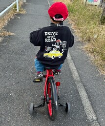 自転車🚴‍♀️運転中の👦🏻 | イタリア車🇮🇹のアルファロメオの自転車お気に入り💝(その他)