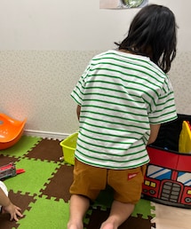 後ろ姿のロゴありver. | 歯医者のキッズスペースにて。(その他)