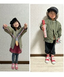 皆さんお一人お一人に👧🏻👦🏻より🍫プレゼント🤗💝 | 昨日のサバイバルバレンタインレースの2人👧🏻👦🏻リンリンより愛を込めてメダルチョコ🥇🍫をプレゼント💝いつもお疲れ様です✨️ いつもありがとうございます🤗✨️お一人お一人に感謝の気持ちを込めて💐 みんなにアポロチョコ🍫をあげるのを渋るレンレン👦🏻(その他)