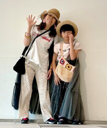 おやこーで👩🏻👧🏻 | 上下cocaさんイロチおソロ❤️私のニットショルダーバッグはさりちゃんからの🎁 👧🏻は2年前に購入。ZARA KIDS クロシェショルダーバッグ 🌼 🧦は2年前にえりちゃんからいただいた🎁(その他)