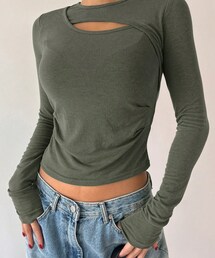 SHEIN | DAZY カットアウトフロント シャーリングサイド クロップシャツ ID sz2309082995945154(Tシャツ/カットソー)