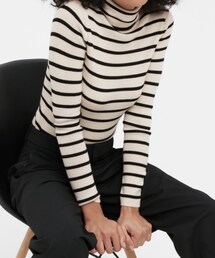 UNIQLO | エクストラファインメリノリブタートルネックセーター / S /¥1,990(ニット/セーター)