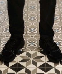 initial | スニーカー