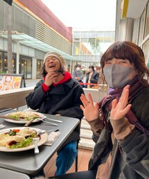 GOODDEALのホーリー達とランチしたよ💗 | 可愛いホーリーとオシャンな部長さん(音楽/本・雑誌)