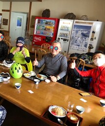 仲間とスキーの旦那さん🌸 | 赤いのが旦那っち(その他)