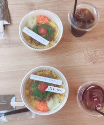 まちがいさがし🍛🍛 | 答え　パクチーなしなのに入ってます。どう見てもで同じ？🤣(お弁当箱)