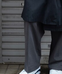 UNIQLO | タックテーパードパンツ(スラックス)
