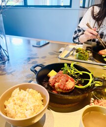 ☕️かわいい女子とランチ | 食器