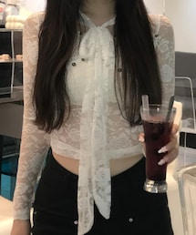 60% | トップス