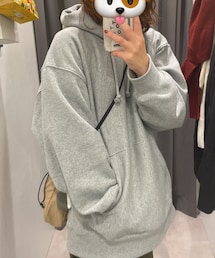 GU | パーカー