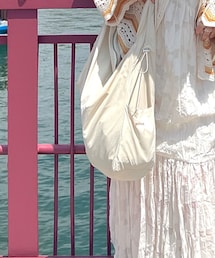 um | ショルダーバッグ