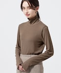GU(ジーユー)の「トップス(Tシャツ/カットソー)」