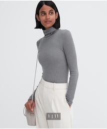 UNIQLO | ヒートテックシームレスリブタートルネックT（極暖・長袖）　Mサイズ(Tシャツ/カットソー)