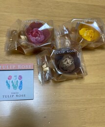 うさこのスウィーツ同盟会 | 「TOKYOチューリップローズ」はその名のとおり、チューリップ＆ローズの形を模った可愛らしいスイーツは多くの女性を魅了し、お店には週末はもちろん、平日でも開店直後から長い行列ができるほど♪(その他)