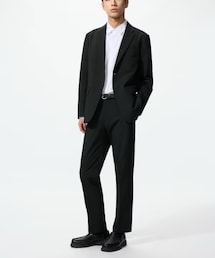 UNIQLO | 感動パンツ カラー: 09 BLACK(スーツパンツ)
