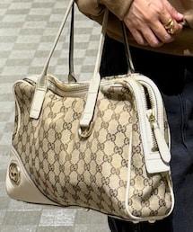 GUCCI | それから、私たちの定番バッグも使いましょうよ。たまにはクローゼットから出してあげてもいいですよね😉(ショルダーバッグ)