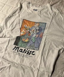 HANES | 90年代のヴィンテージのTシャツ。大阪大正にあるorange vintageさんで購入。いわゆるアートTですね。アンリ・マティスという人の作品でらしいです。ボディはHanesのBEEFY-T。でもボロボロで穴が開きまくってる。でも着たい。絵がカラフルだから華やかになります。カジュアルにも綺麗めにも合わせられる。(Tシャツ/カットソー)