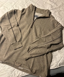 FERRE JEANS | これもfrom antiqueの大阪popupで購入したもの。たぶんゆーみんさんではなくて当時働いていらっしゃったサスケさんのセレクトだと思う。サスケさんに接客してもらったから。こういうガチガチのヴィンテージじゃない、でもメイドインイタリーで質の良い古着に目を向けていきたい。ちゃんとジッパーがriri zipだったりします。(スウェット)