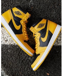 NIKE | NIKE AIR JORDAN 1 RETRO HIGH OG POLLEN(スニーカー)