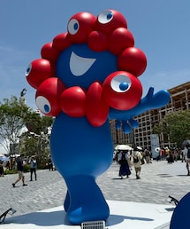 ミャクミャク♡ | フィギュア