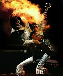 ACE FREHLEY | 音楽/本・雑誌