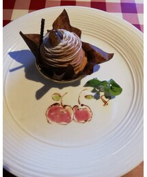 ♡うさこのスウィーツ同盟会 | ♡ママ友とのランチのデザート🍰モンブラン💛(食器)