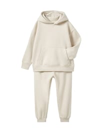 ZARA KIDS | プラッシュジャージーツーピースセット(140) ¥4990(アンサンブル)