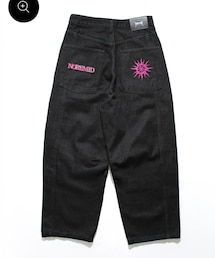 NOREMID | GIRL RIGID DENIM – BLACK × BLACK ¥14,900(デニムパンツ)