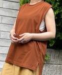 UNIQLOマメクロゴウチの「トップス(Tシャツ/カットソー)」