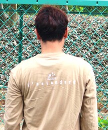 後ろ姿(アップ) | Tシャツ/カットソー