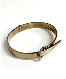 FERRAGAMO | ヤフオクで6000円　ガンチーニ　ブレスレット(ブレスレット)