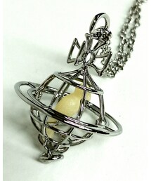 Vivienne Westwood | オーブ　ネックレスはよく見るが　鳥かごタイプはレアかも。ヤフオク。(ネックレス)