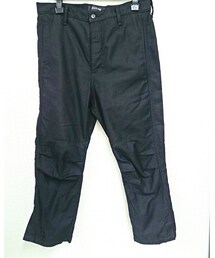 ZUCCa | 裾が割れてたり　ヒップが別布　膝はタック入り　生地の切り返しがたくさんあり凝った作りのパンツ。モトクロス用のパンツはサンプリングかな。(その他パンツ)