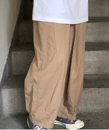 Java | チノパンツ