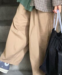 Java | チノパンツ