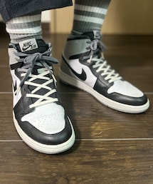 NIKE |  NIKE AIR JORDAN 1 RETRO HI OG WHITE/BLACK-WOLF GREY “BARONS"(スニーカー)