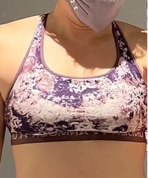 UNDER ARMOUR | スポーツブラ