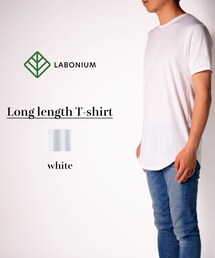 LABONIUM | 通常の着丈より長めの仕様にしラウンド仕立てたロング丈ラウンドタンクトップ。コットンとポリエステル混合素材でサラッとした肌触りで、シワになりにくい仕様。洗濯してもシワになりにくい為、オープンカラーシャツ、パーカーの下に着用してもゴワツキ感が無く着用出来ます。一年中を通して着用出来るマストアイテム。(Tシャツ/カットソー)