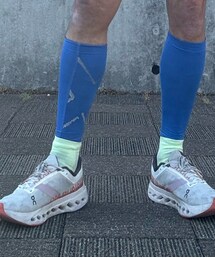 On | スニーカー