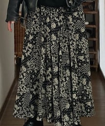 LOIS CRAYON | スカート