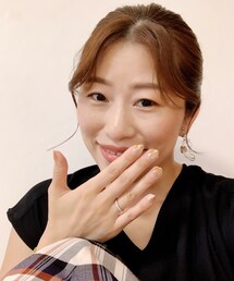 オレンジネイル🍊✨ | オレンジ×ゴールドラメ×ホワイトのネイル💅　　　　セルフネイルです🍊　アイメイクもオレンジ好きー❤️‍🔥(マニキュア/ジェルネイル)