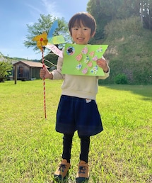 こいのぼり🎏 | 保育園で作ったこいのぼり🎏おめめはスパイダーマンカラーの赤と青🇺🇸に私のアイシャドウのピンク💓を描いてくれました🤭(その他)