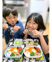 ハロウィン弁当🎃✨ | 今年もハロウィン弁当作りました🎃✨おばけさん👻と黒猫さん🐈⬛達喜んでくれました🥰(お弁当箱)