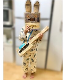 ボニー🐰コスチューム🎸💜 | ボニー🐰の手作りコスプレ🎸家で作ったボニーと保育園で使ってきたギター🎸🤣(コスチューム/パーティーグッズ)
