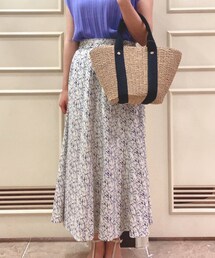 Te chichi | スカート