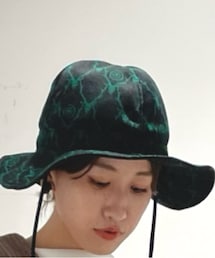 South2 West8 | ハット
