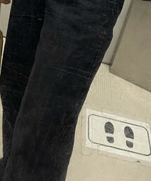 GU | センタープレスストレートジーンズ　カラー:GCL09 BLACK サイズ:XL 商品番号:326200(デニムパンツ)