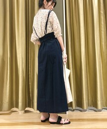 バック | トップス